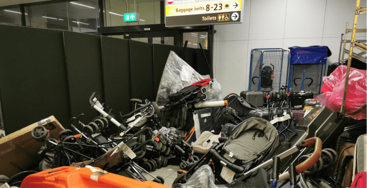 airport chaos,chaos at airports,queues, security, key workers,essential workers