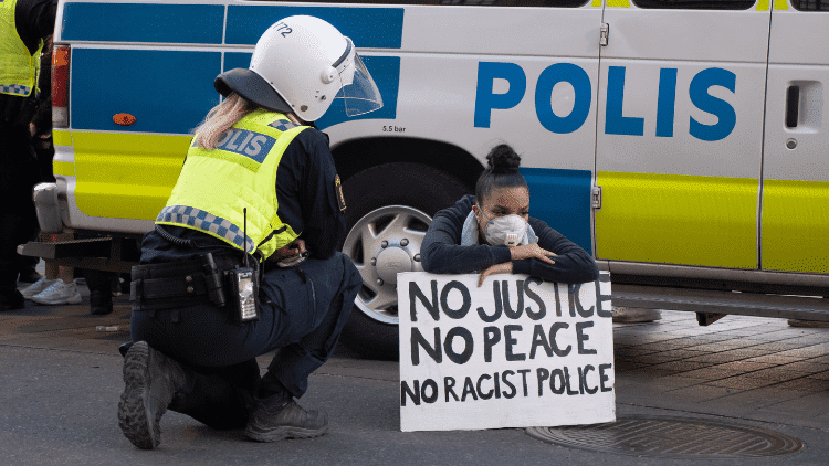 migration,Kristersson,Swedish government,Sweden Democrats,nationalist,neo-Nazi,radical-right,integration,immigrants,refugees